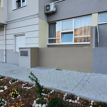 Dolina Sunca Apartment *